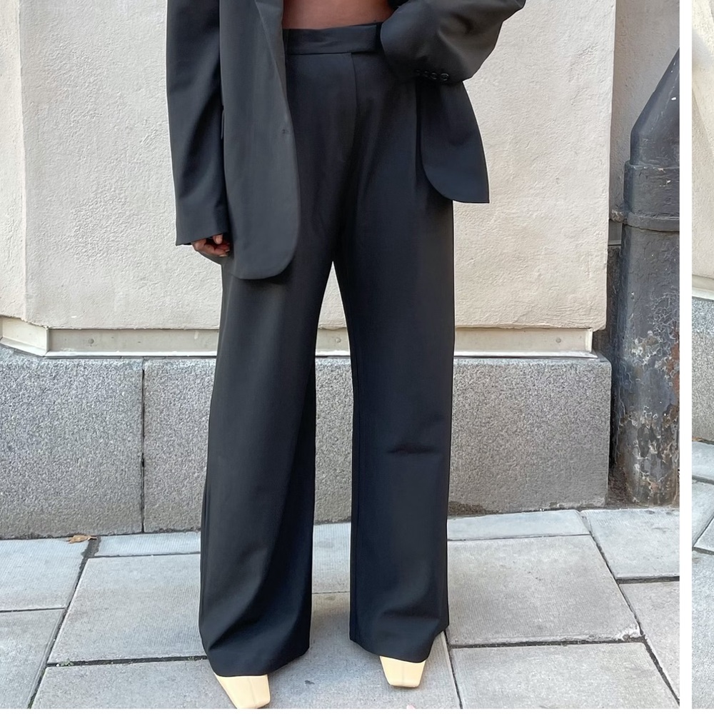 Djerf Avenue Favorite Pants in Black size M